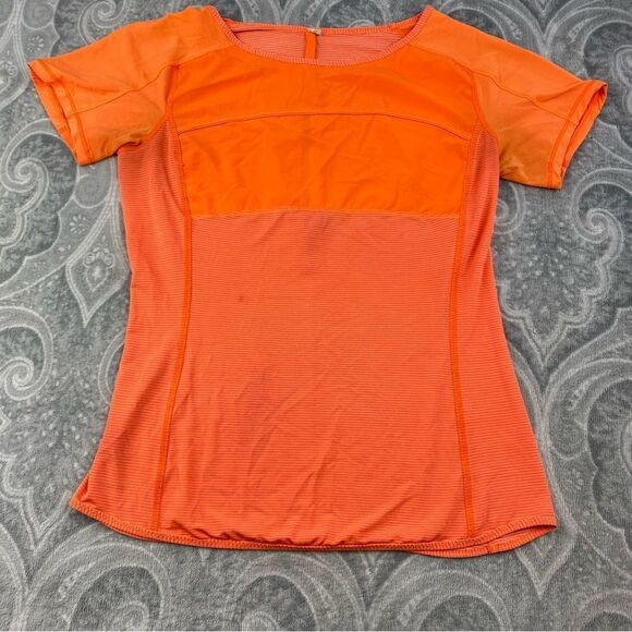 Lululemon Run: Fast Track Short Sleeve - Picture 3 of 10